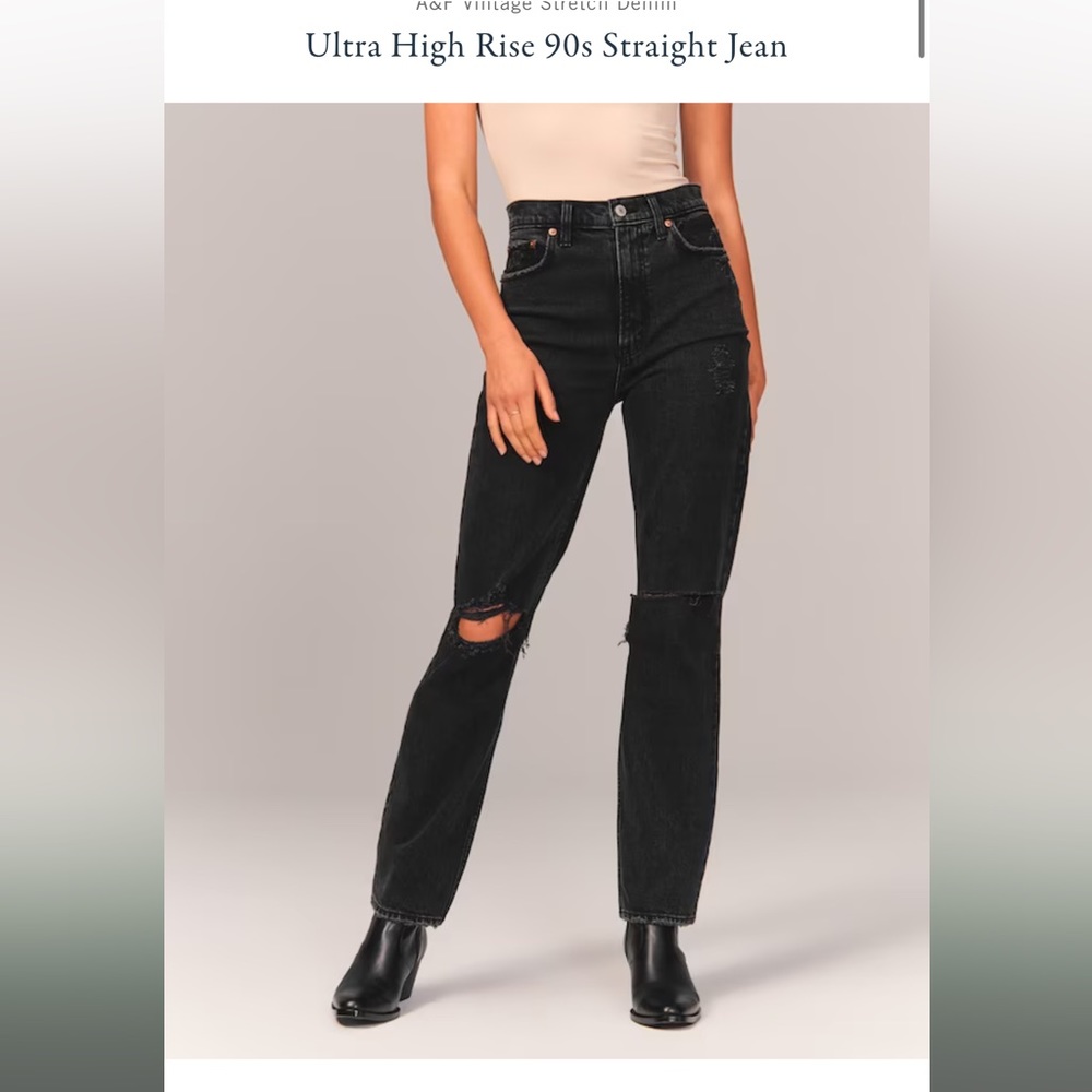 A&F Vintage Stretch Denim

Ultra High Rise 90s Straight Jean